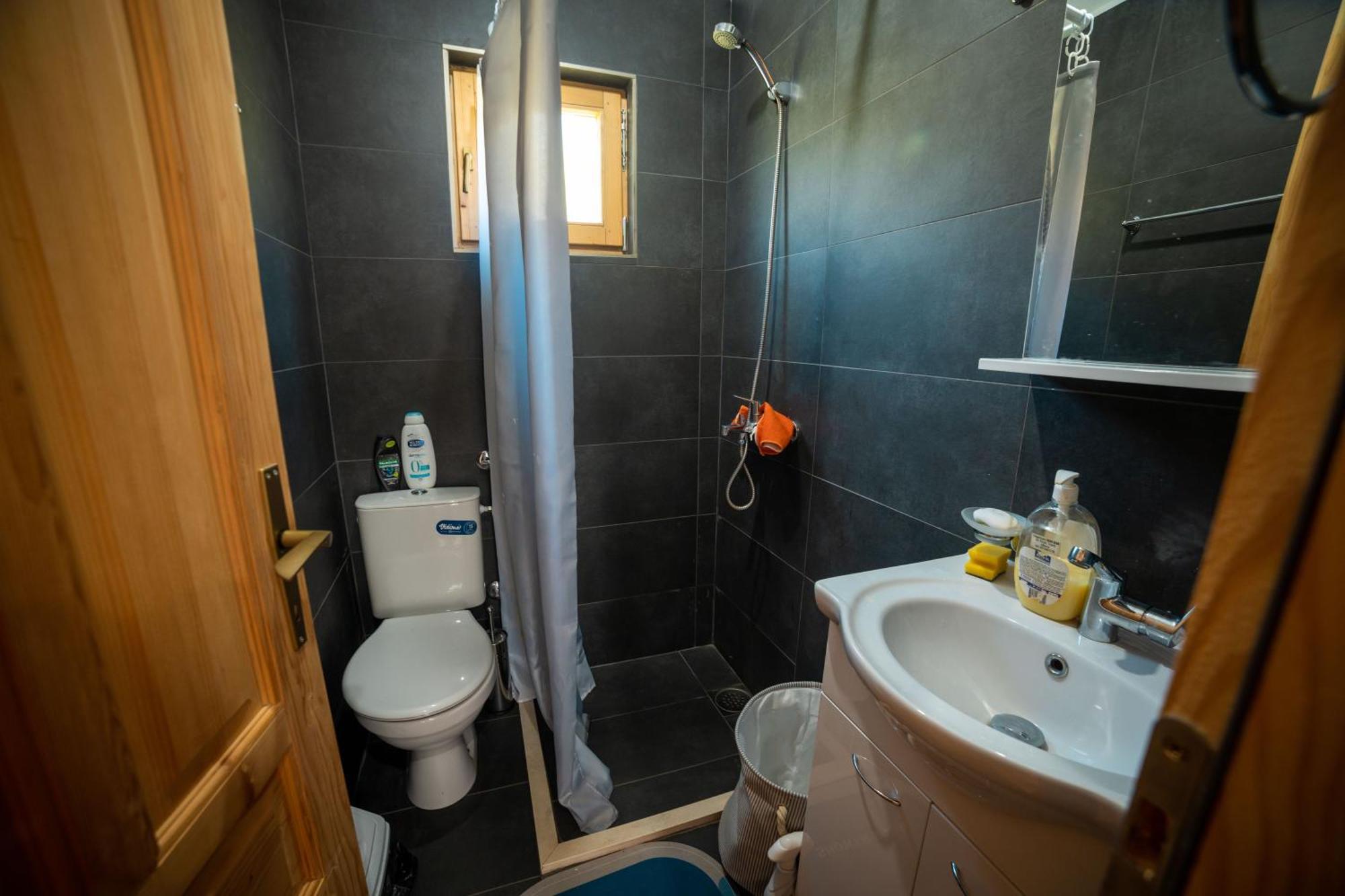 Boljesestre Lake Retreat Golubovci Екстериор снимка