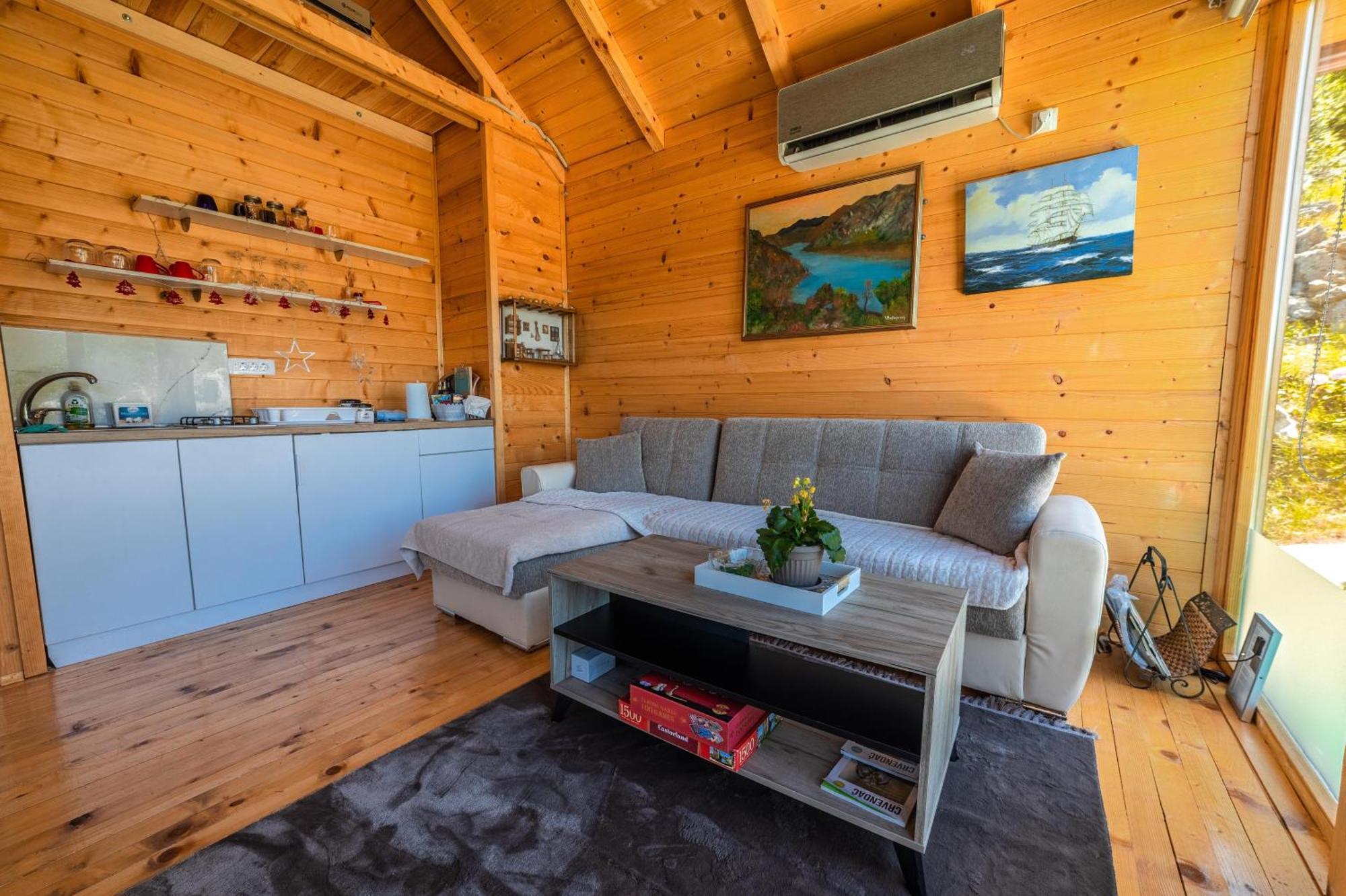 Boljesestre Lake Retreat Golubovci Екстериор снимка