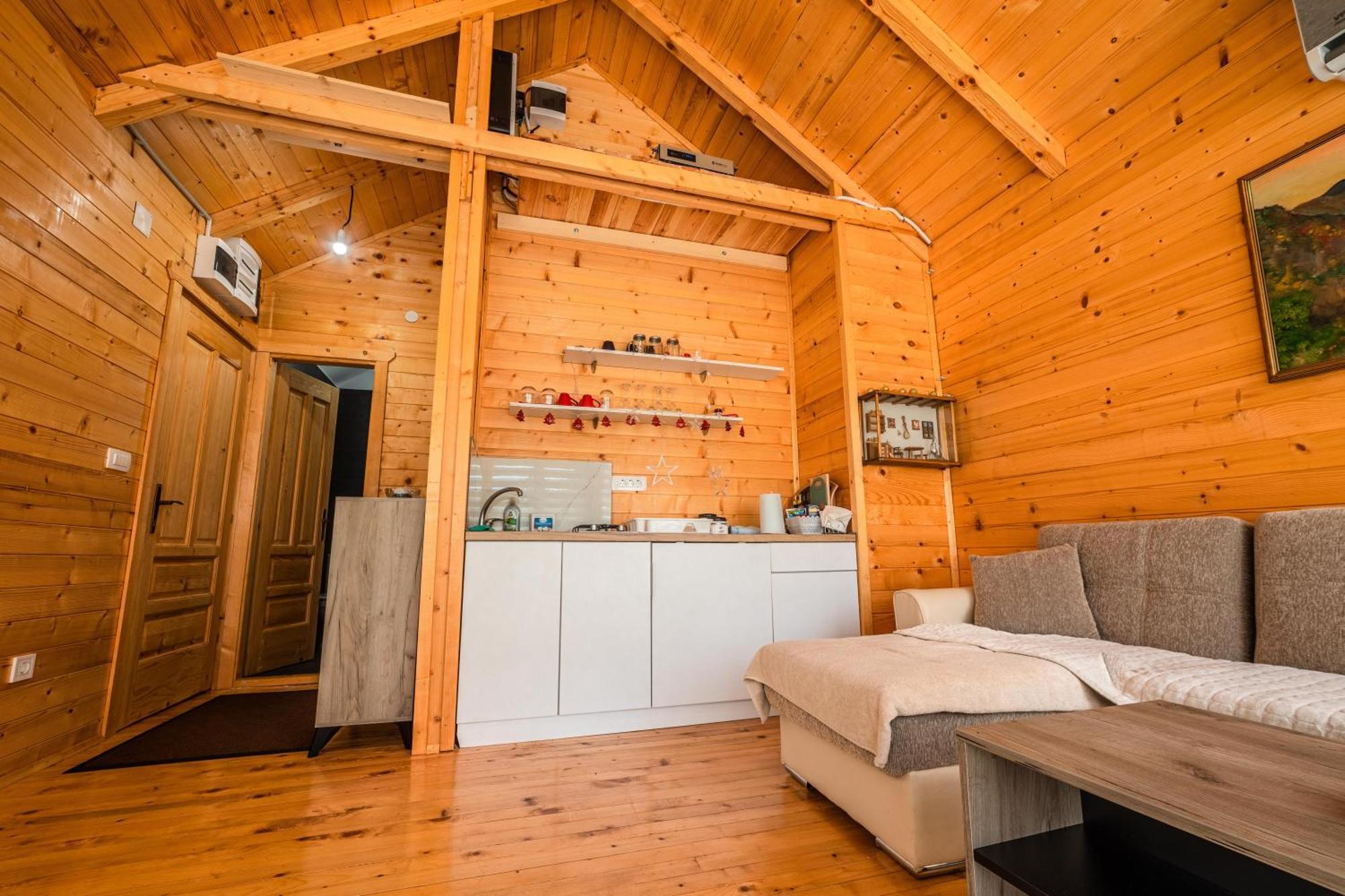 Boljesestre Lake Retreat Golubovci Екстериор снимка